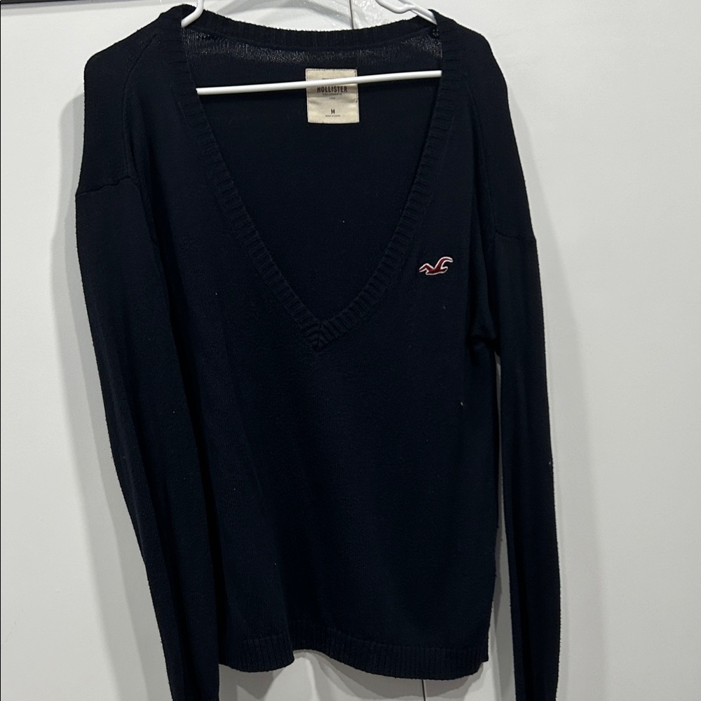 Hollister Women's Deep dark blue V-Neck Sweater